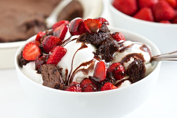 Strawberry Brownie Sundae Secrets: Make-Ahead Tips & Delicious Variations